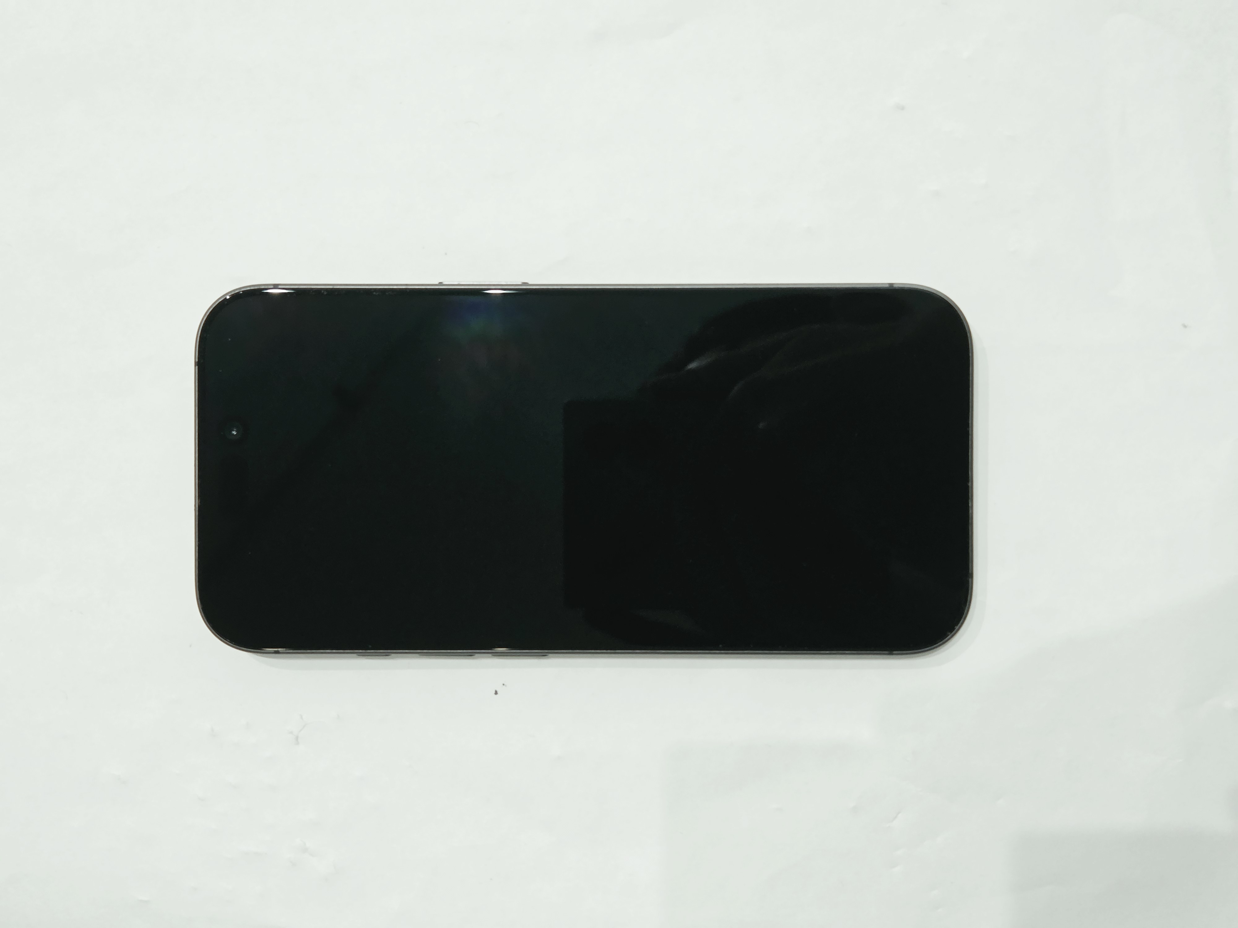 iPhone 17 · Black · 256 GB · Used · Like New · Battery Health: 100% — photo 4 of 4