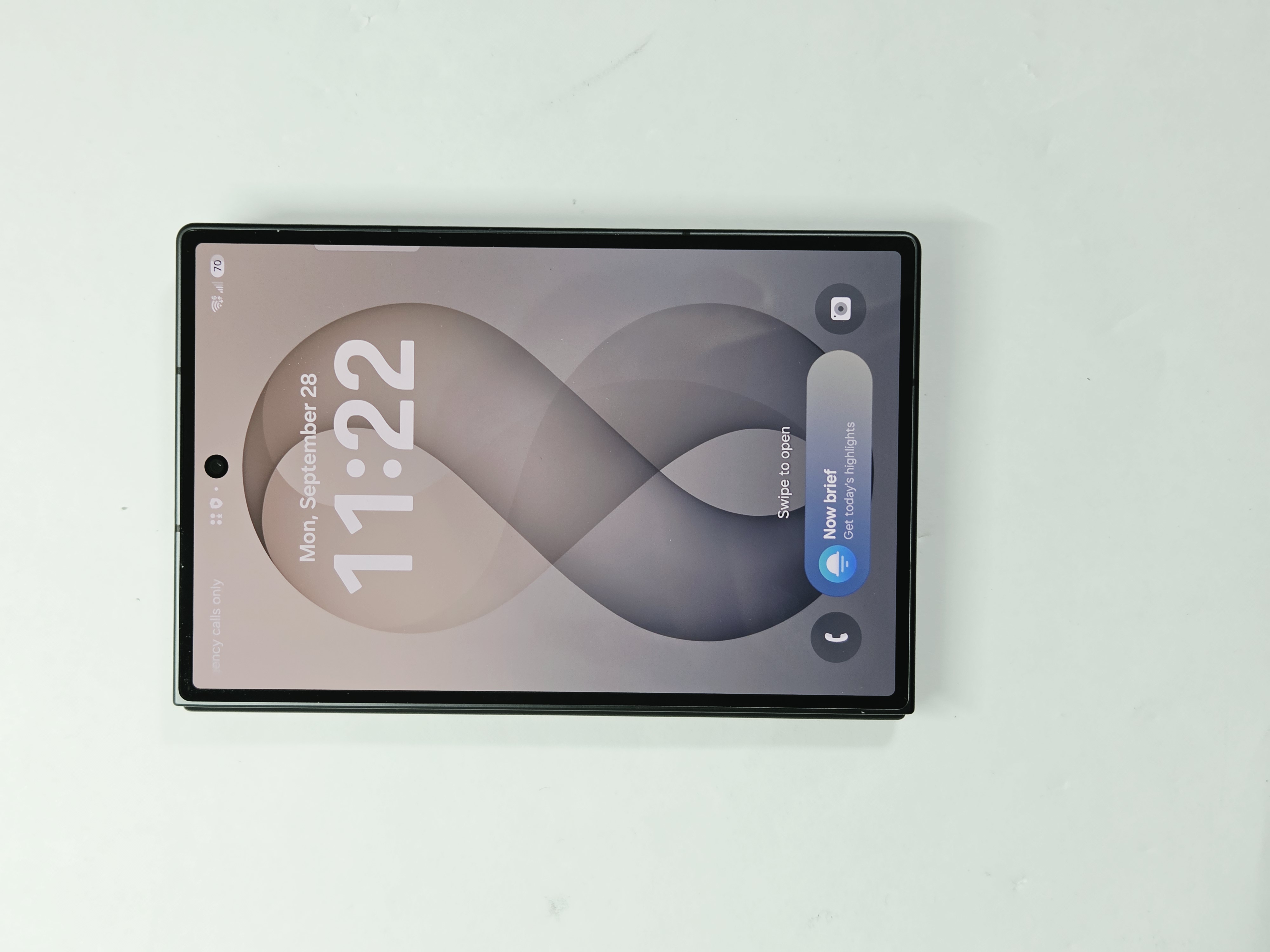 Galaxy Z Fold8 5G · Black · 256 GB · Used · Like New — photo 2 of 4