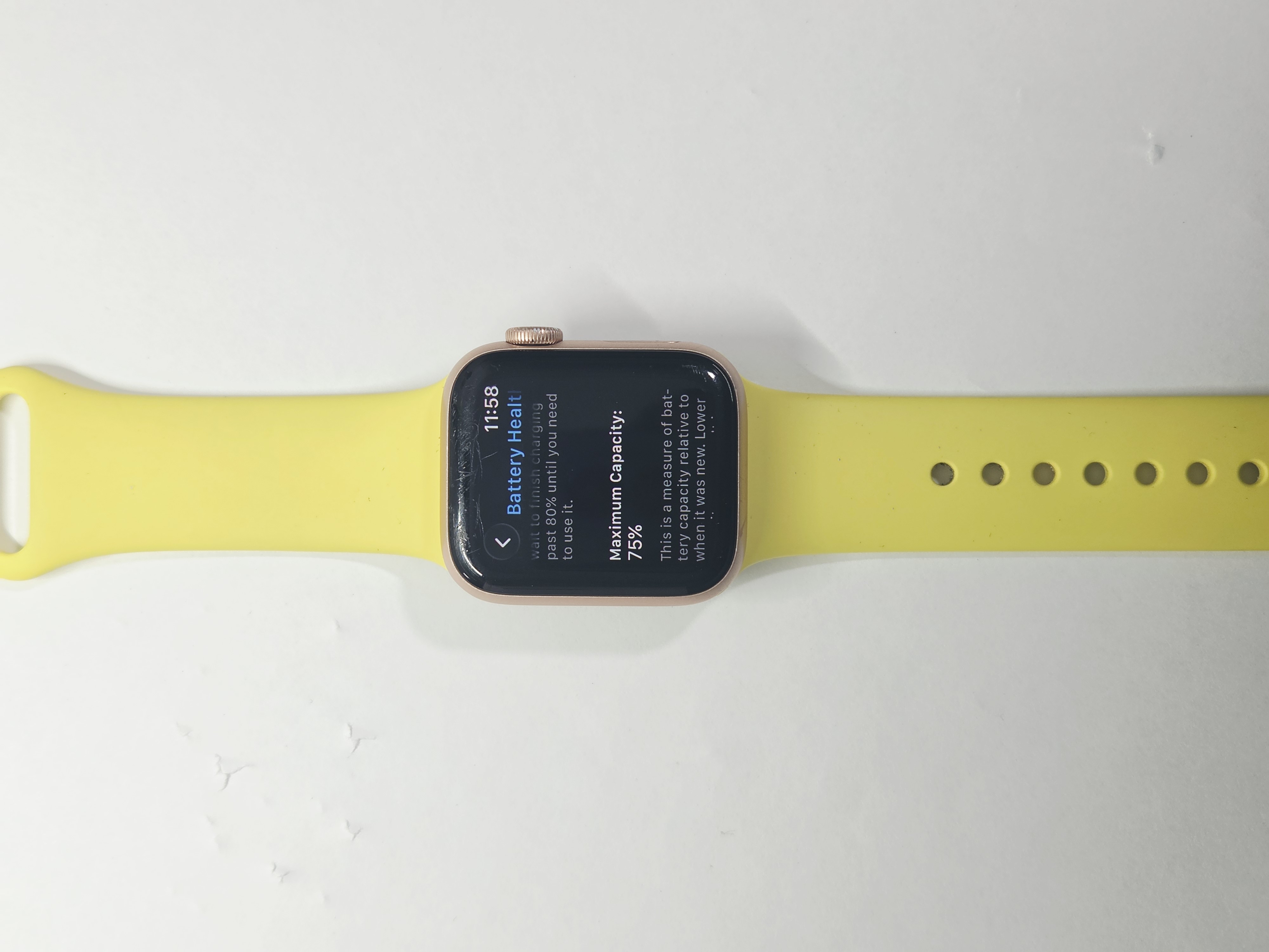 Apple Watch Series 6 · Gold · 32 GB · Used · Good · Battery Health: 75% — photo 2 of 3