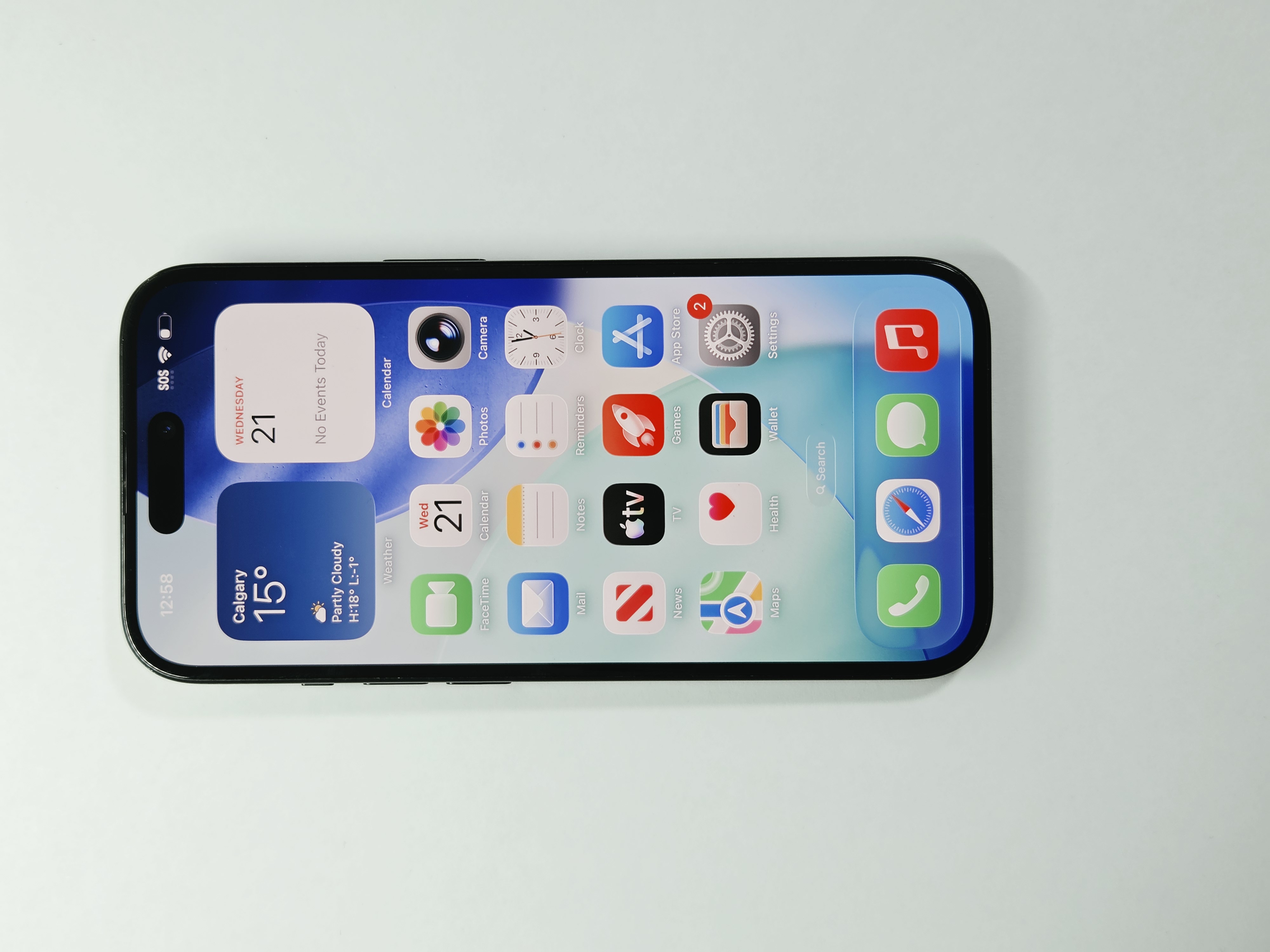 iPhone 15 · Black · 256 GB · Used · Excellent · Battery Health: 86% — photo 2 of 4