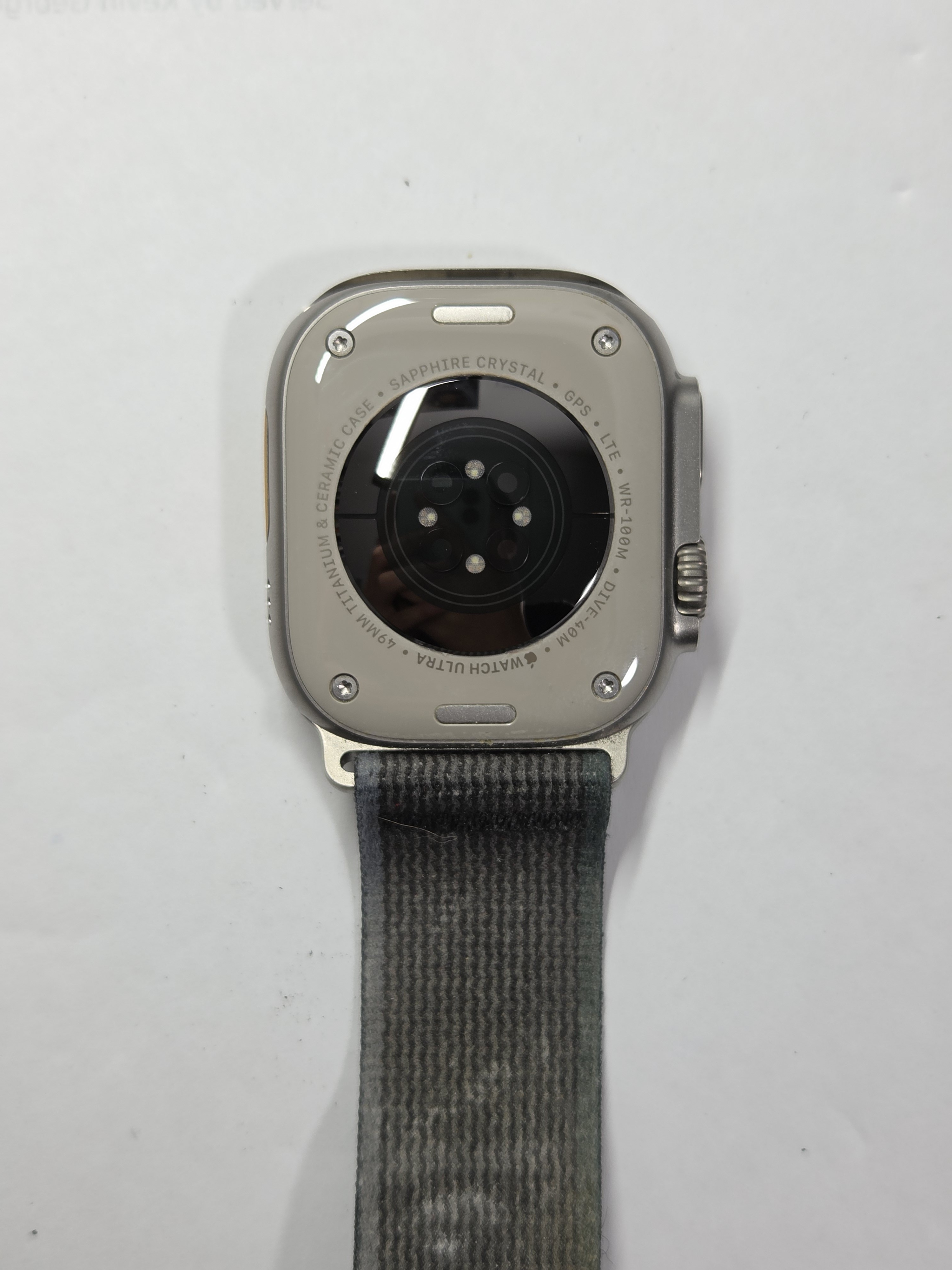 Apple Watch Ultra 2 · Natural Titanium · 64 GB · Used · Like New · Battery Health: 95% — photo 4 of 4