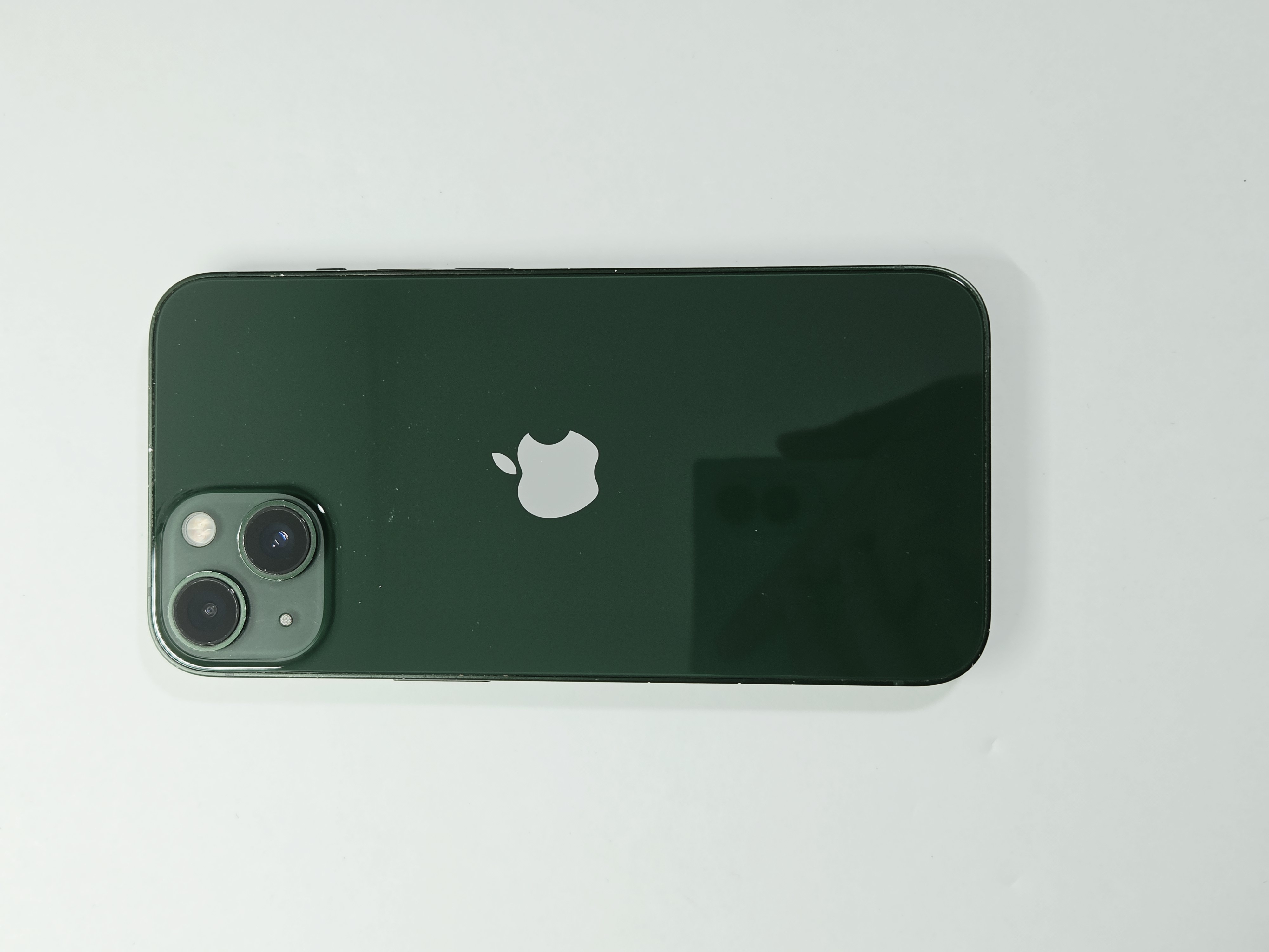 iPhone 13 · Green · 128 GB · Used · Good · Battery Health: 87% — photo 1 of 4