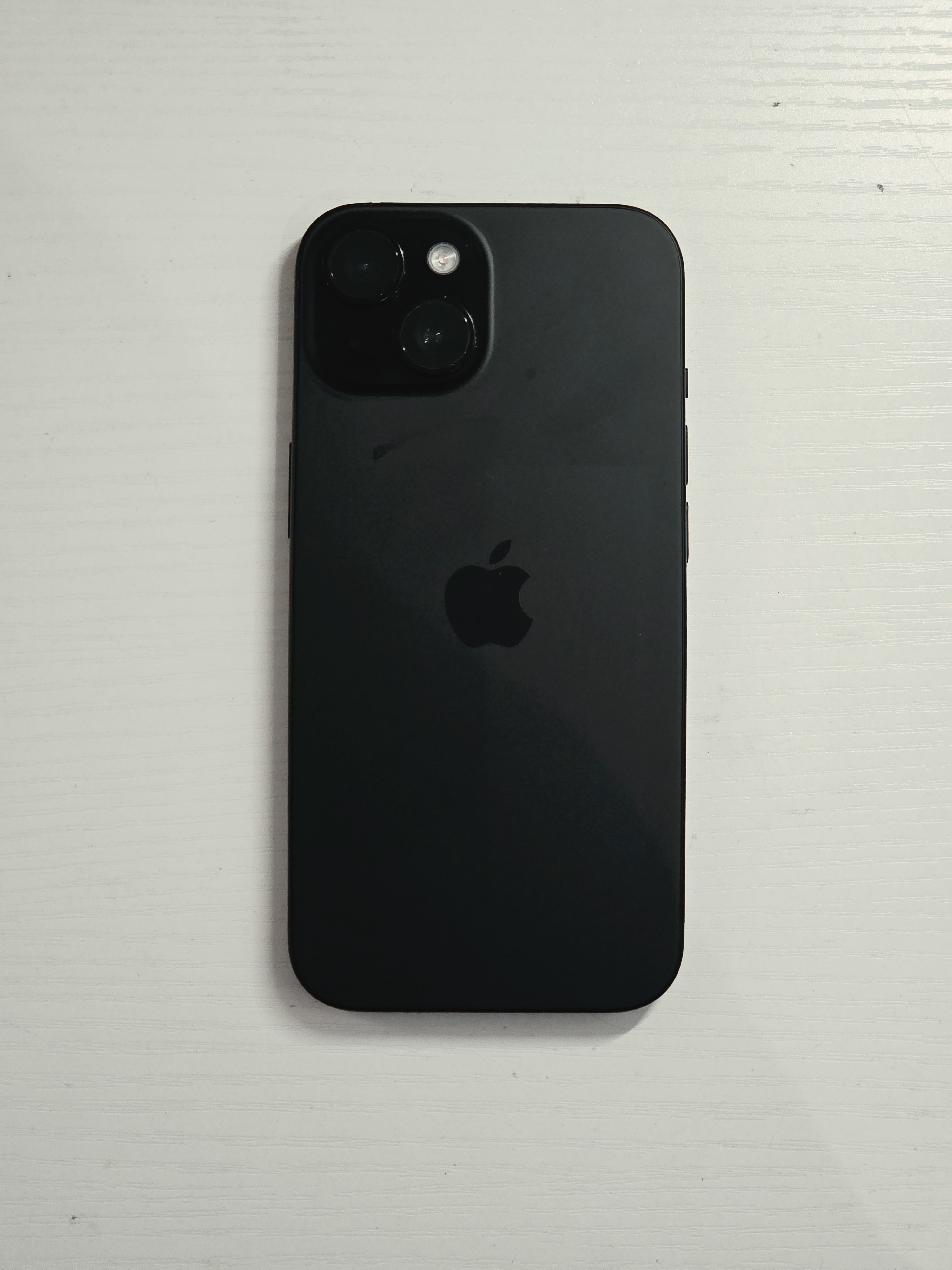 iPhone 15 · Black · 128GB · Used · Excellent · Battery Health: 83% — photo 1 of 4