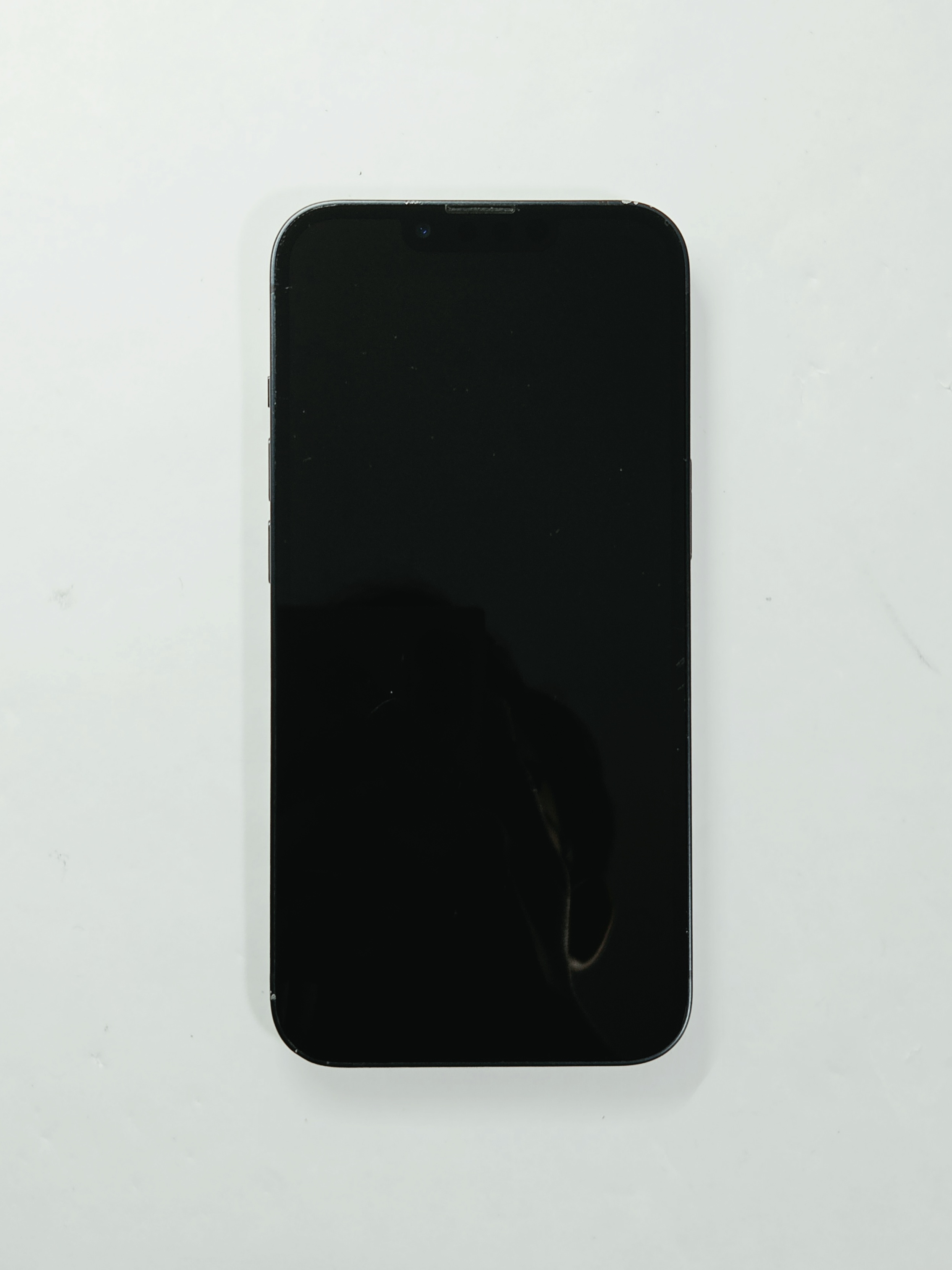 iPhone 13 · Midnight · 128 GB · Used · Excellent · Battery Health: 98% — photo 4 of 4