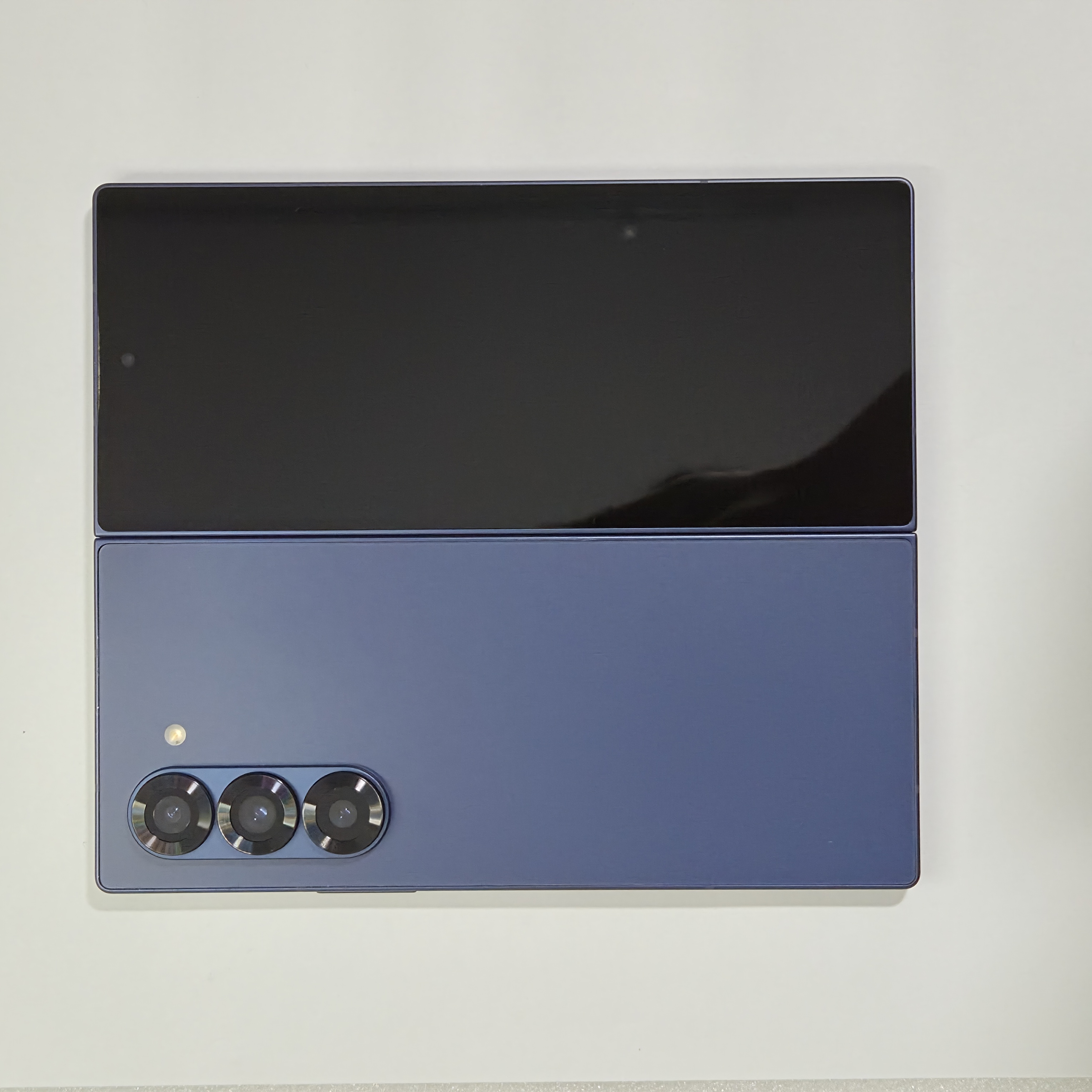 Galaxy Z Fold6 · Blue · 512GB · Used · Like New — photo 1 of 4