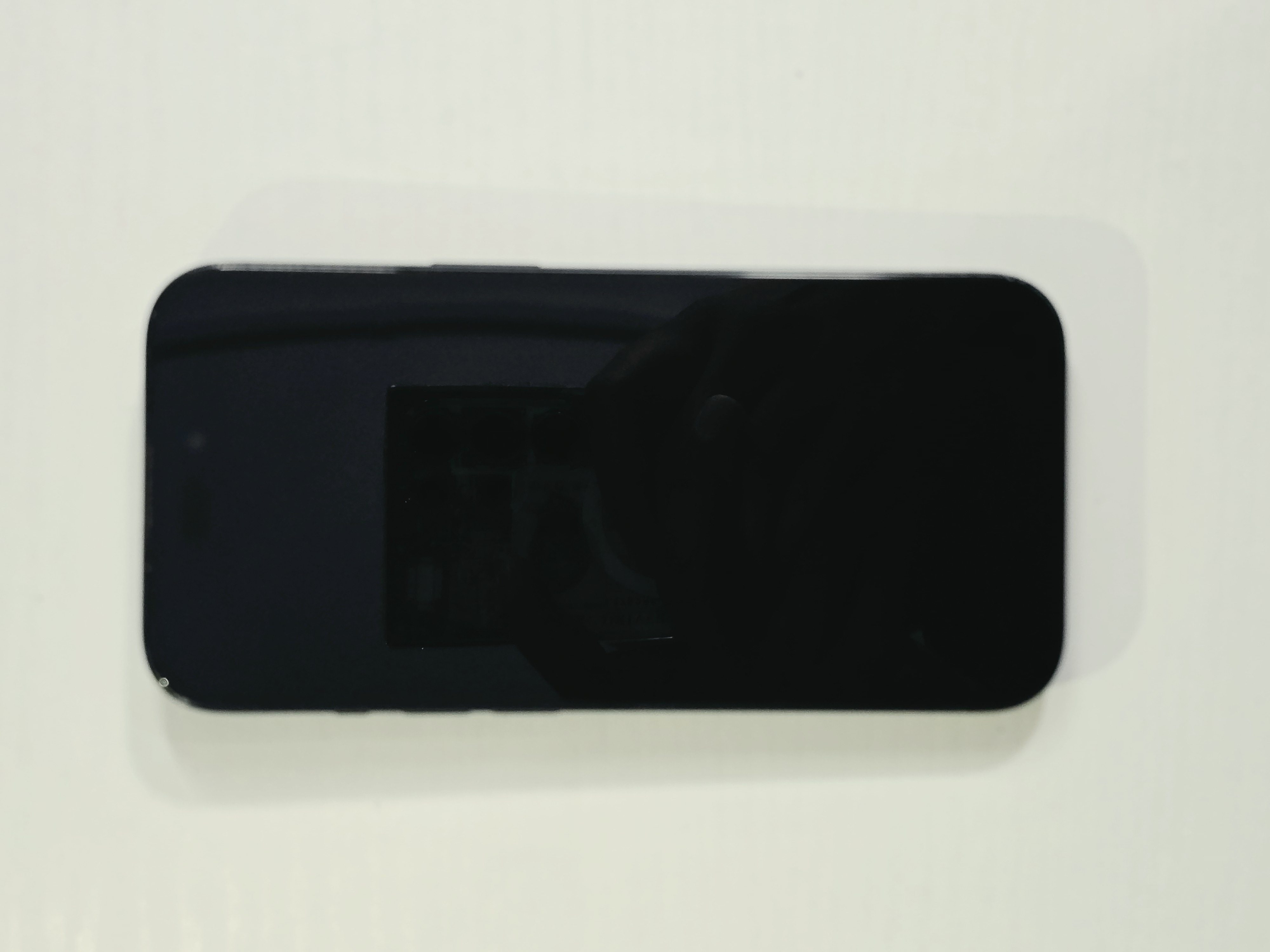 iPhone 15 · Black · 128 GB · Used · Excellent · Battery Health: 83% · Refurbished — photo 2 of 4