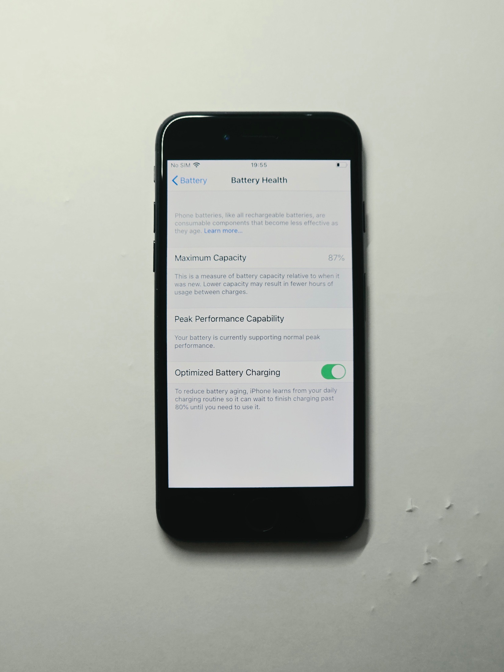 iPhone 7 · Black · 32 GB · Used · Excellent · Battery Health: 87% · Refurbished — photo 4 of 4