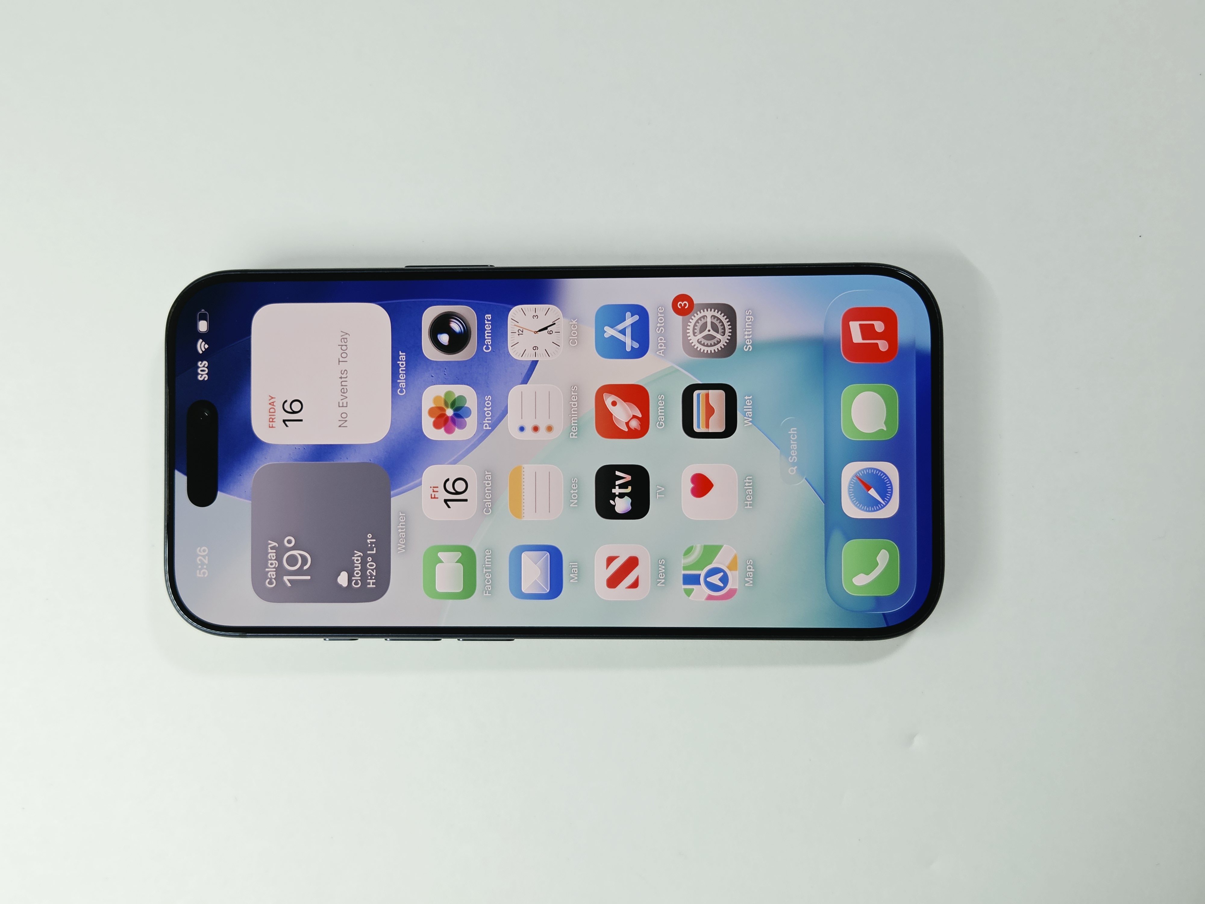 iPhone 17 Pro · Deep Blue · 1 TB · Used · Like New · Battery Health: 95% — photo 2 of 4