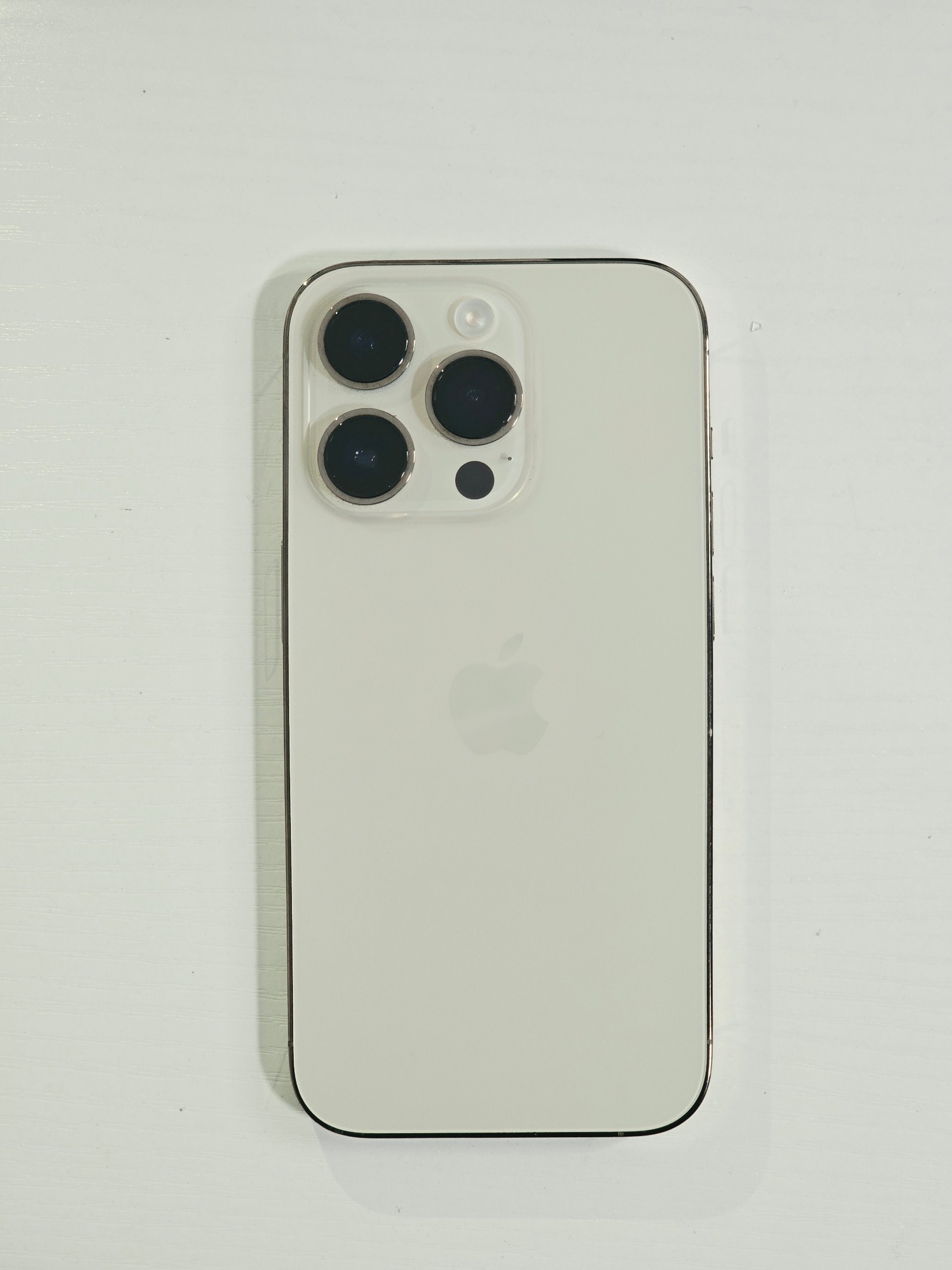 iPhone 14 Pro · Gold · 256 GB · Used · Like New · Battery Health: 100% · Refurbished — photo 1 of 4