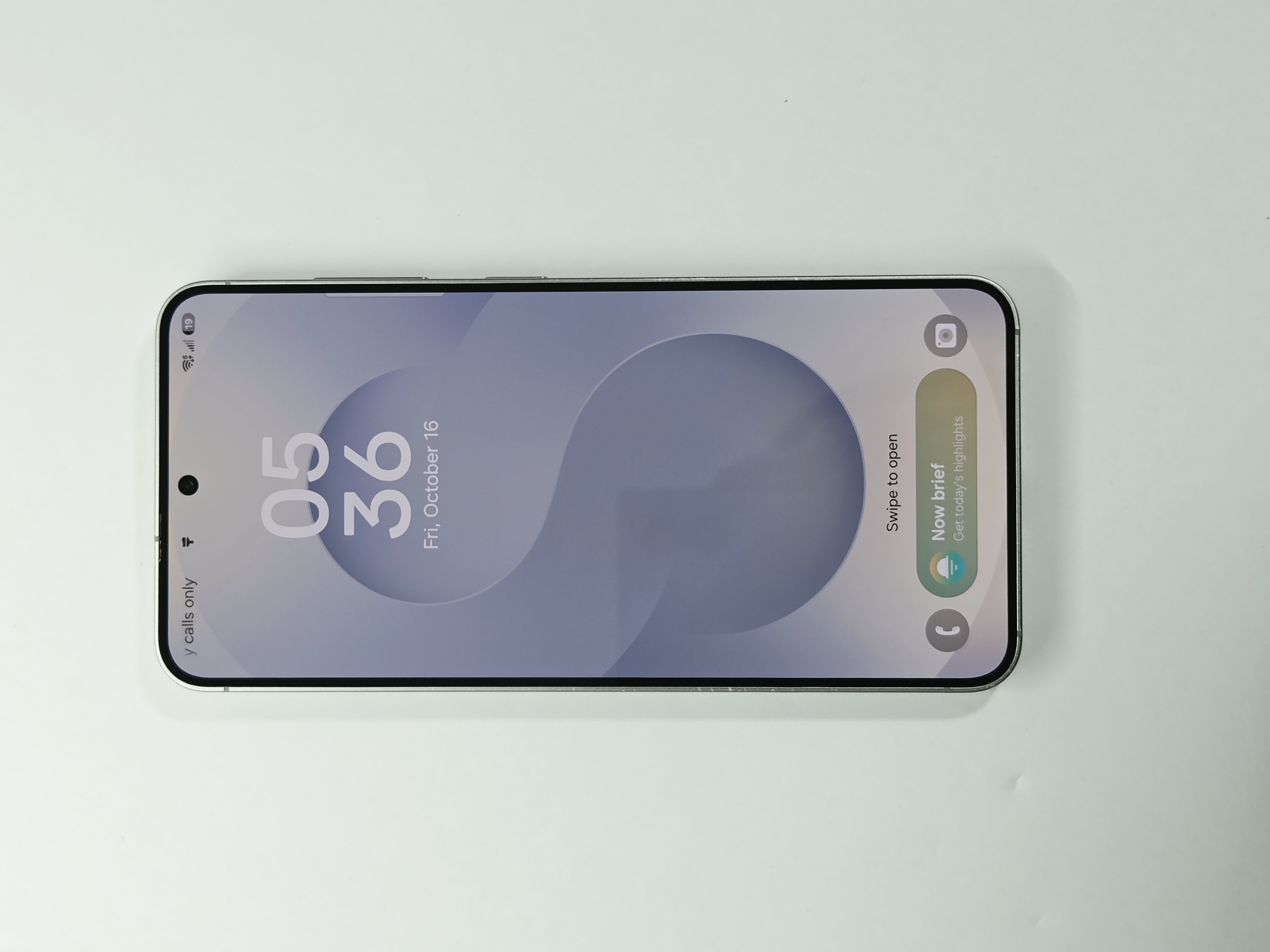 Galaxy S25 5G · Silver Shadow · 128 GB · Used · Excellent — photo 2 of 4