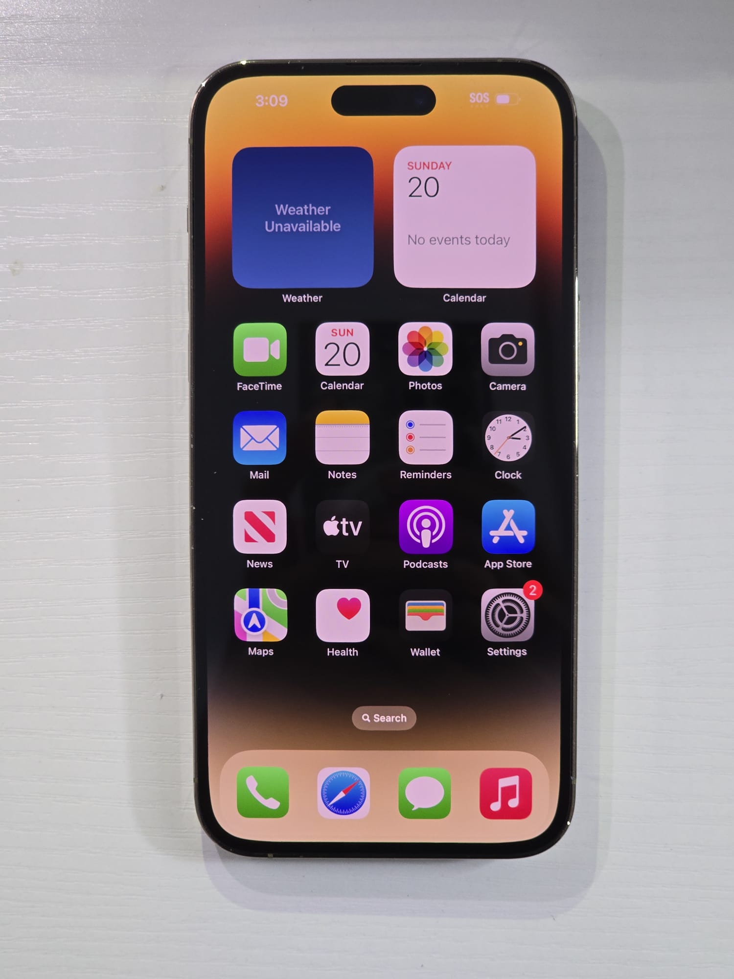 iPhone 14 Pro Max · Gold · 128GB · Used · Like New · Battery Health: 83% · Refurbished — photo 4 of 4