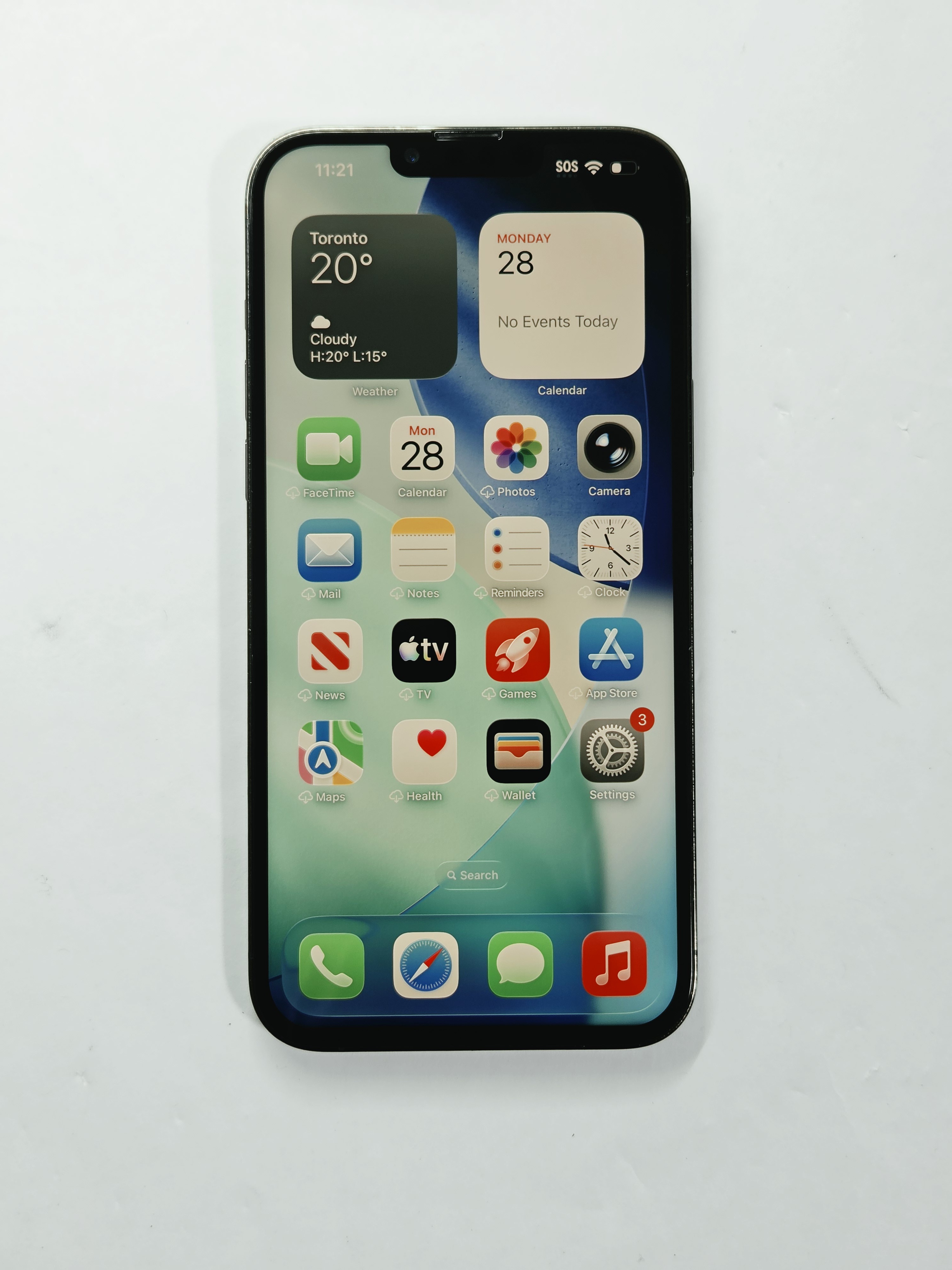 iPhone 13 Pro Max · Alpine Green · 128 GB · Used · Excellent · Battery Health: 85% · Refurbished — photo 2 of 4