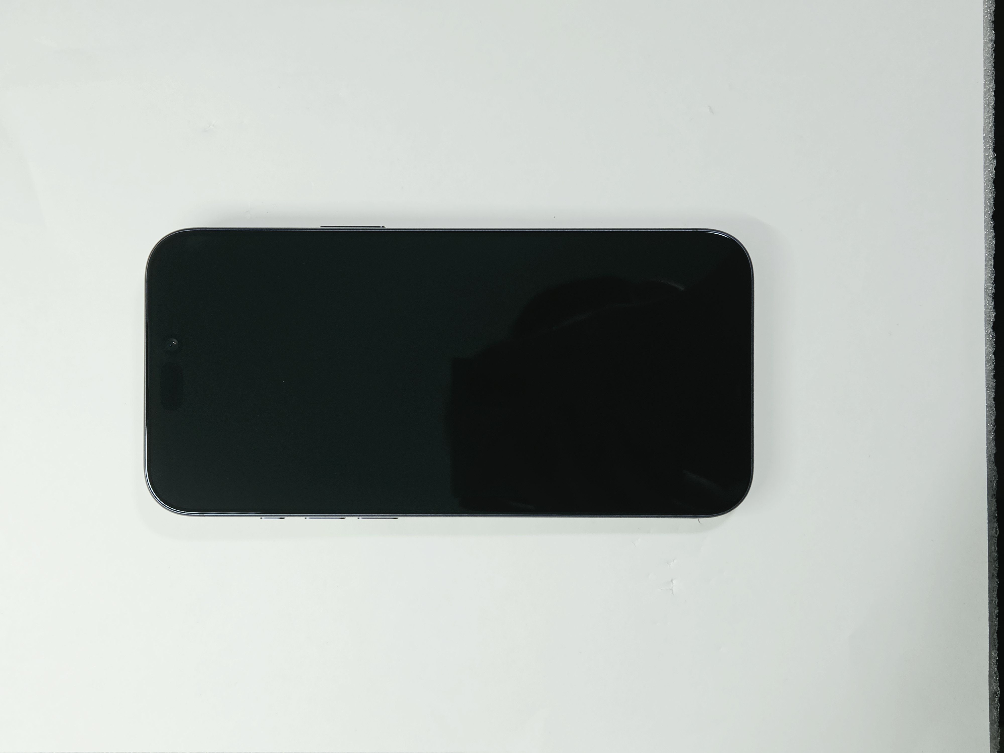 iPhone 17 Pro Max · Deep Blue · 256 GB · New · Battery Health: 100% — photo 4 of 4