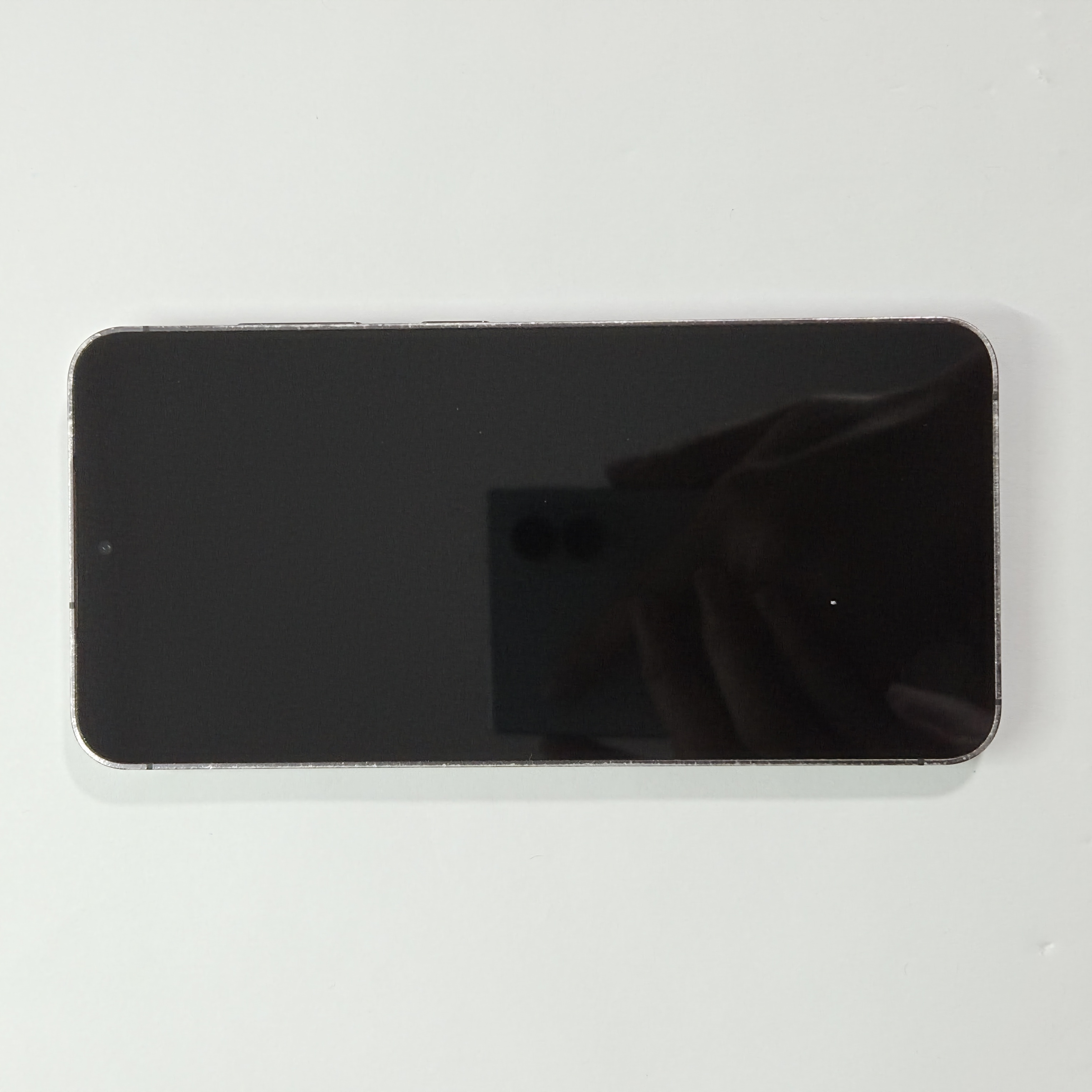 Galaxy S24 5G · Silver · 128GB · Used · Excellent — photo 4 of 4