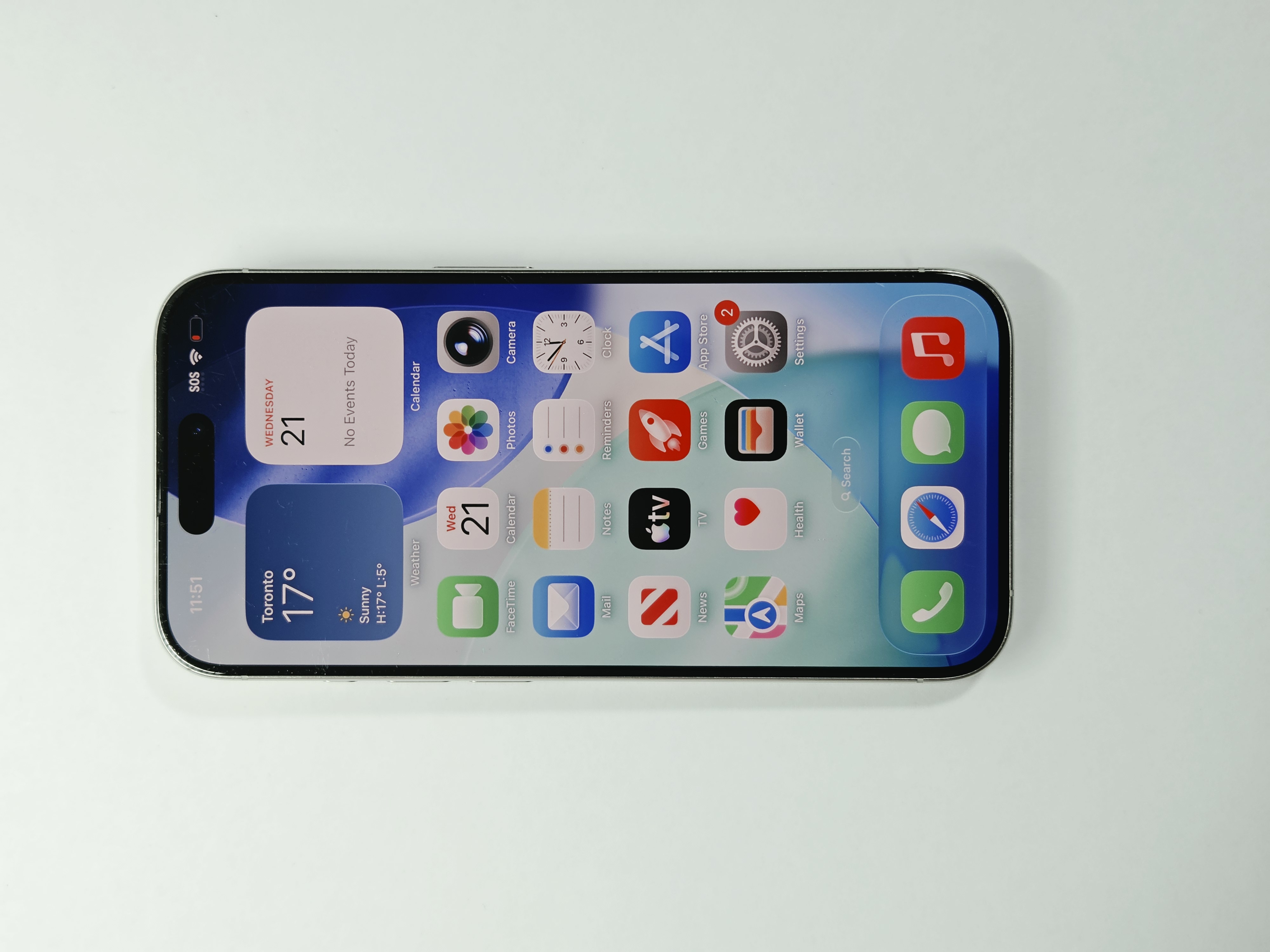 iPhone 15 Pro · White Titanium · 128 GB · Used · Good · Battery Health: 84% — photo 2 of 4