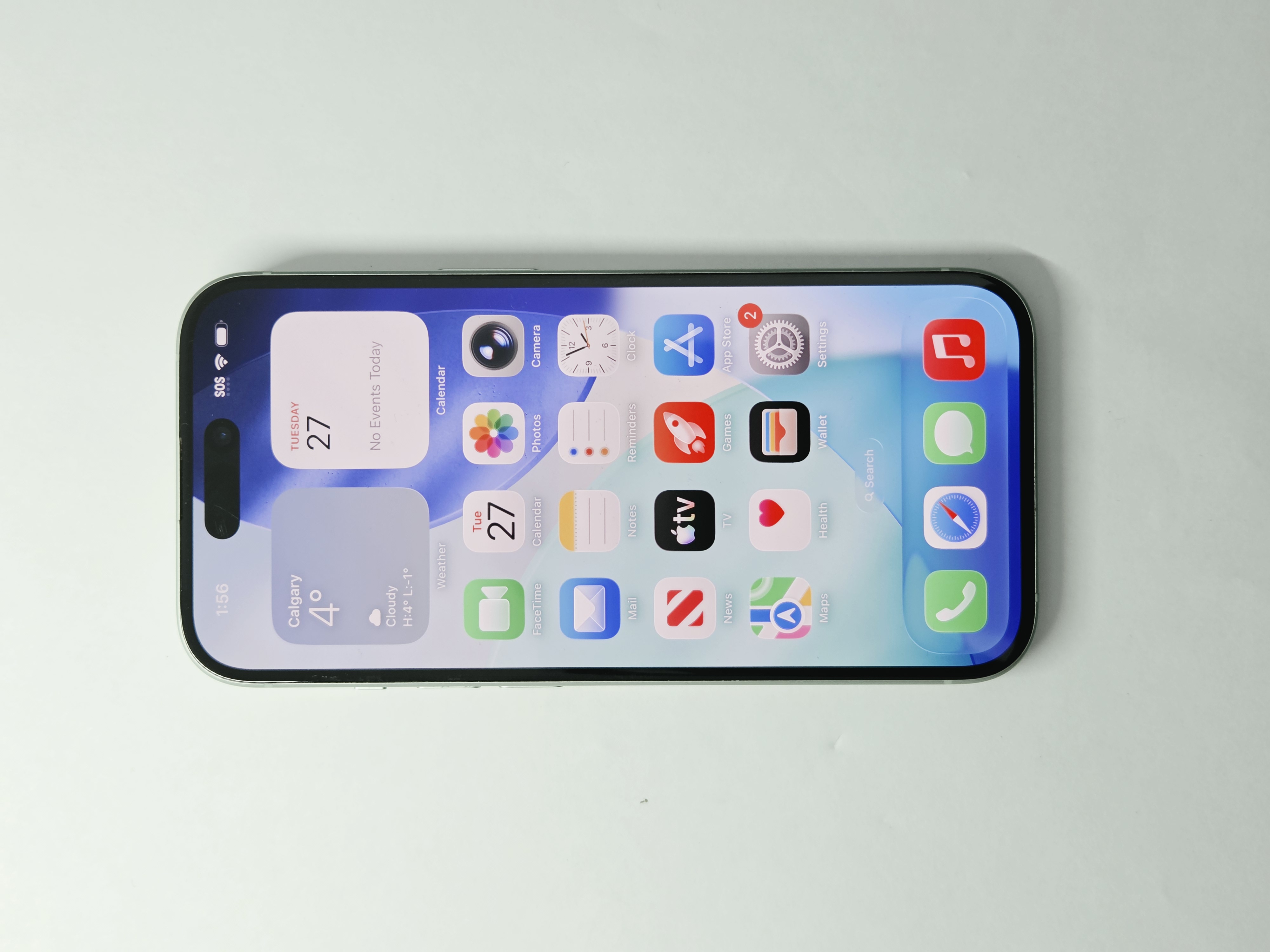 iPhone 15 · Green · 128 GB · Used · Excellent · Battery Health: 84% — photo 2 of 4