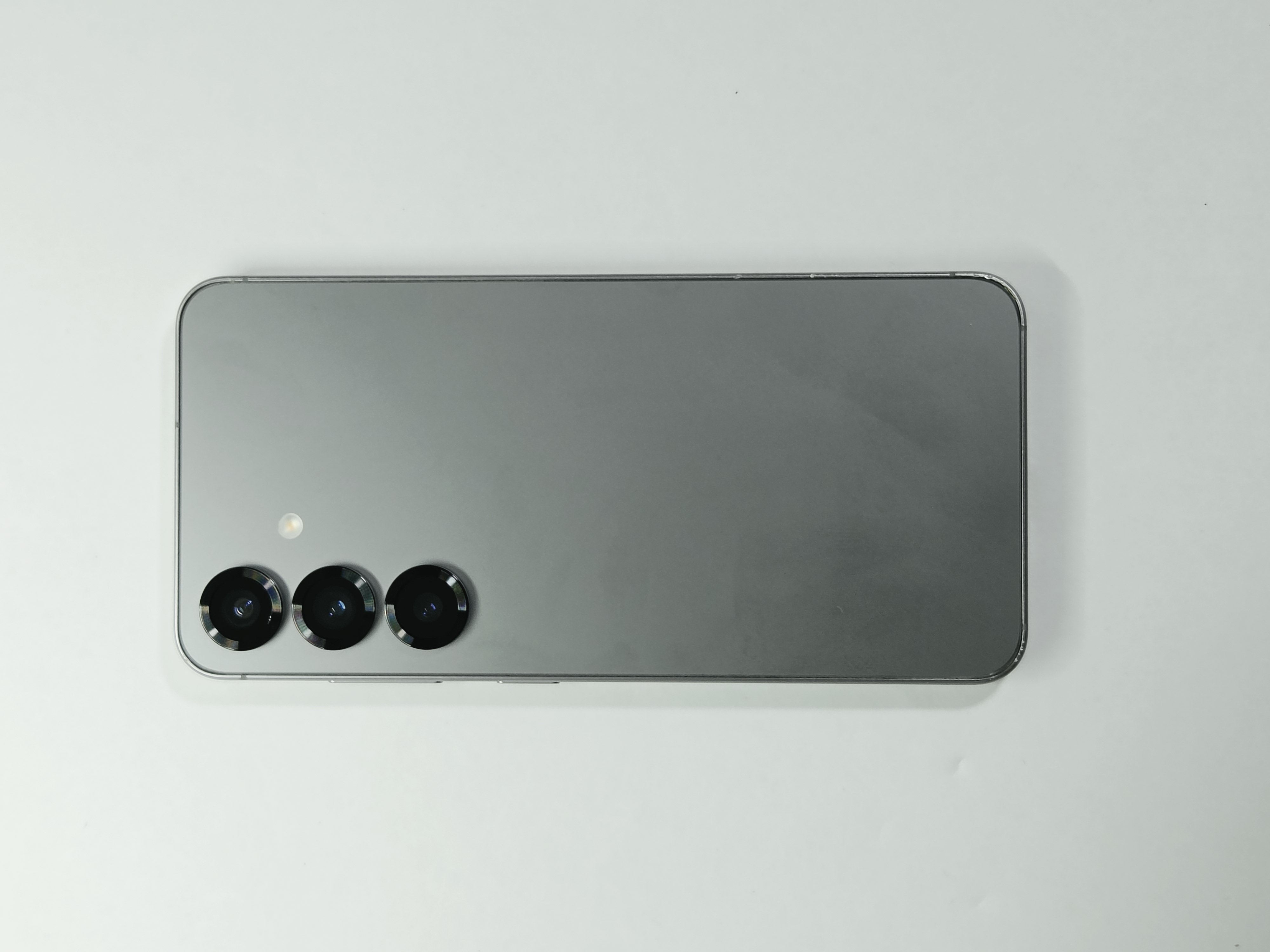 Galaxy S25 5G · Silver Shadow · 128 GB · Used · Excellent — photo 1 of 4