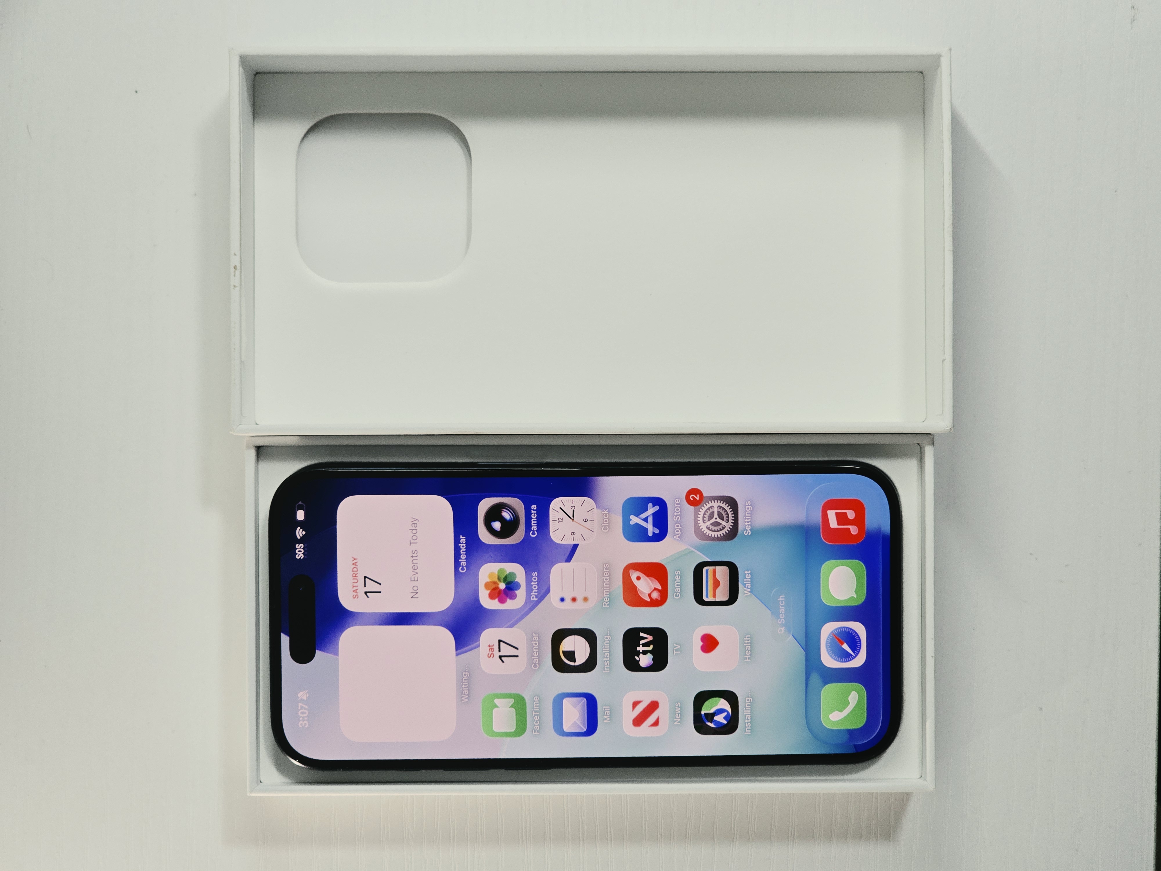 iPhone 15 Pro · Blue Titanium · 128 GB · Used · Excellent · Battery Health: 98% · Refurbished — photo 2 of 4