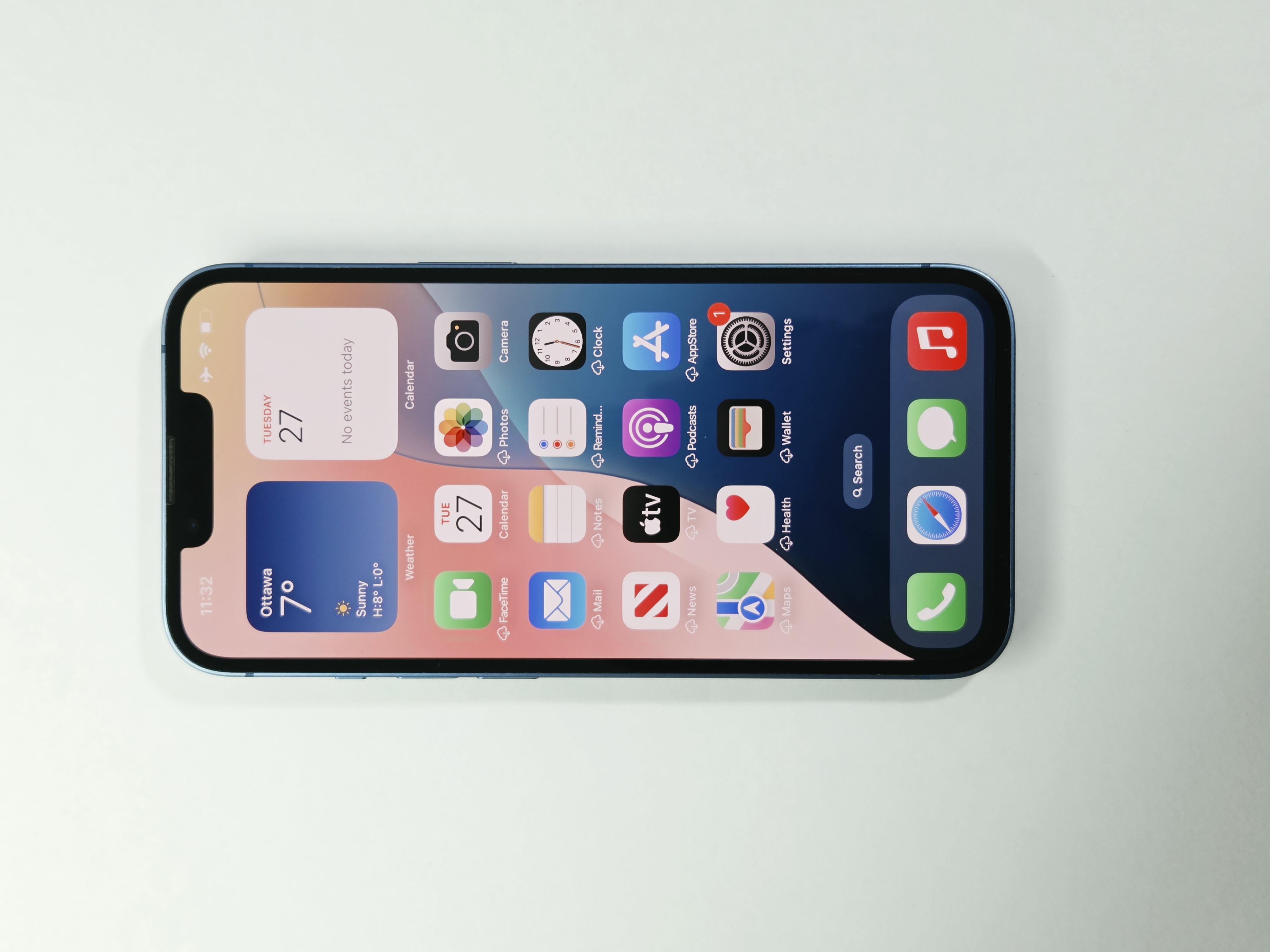 iPhone 13 · Blue · 128 GB · Used · Excellent · Battery Health: 82% — photo 2 of 4