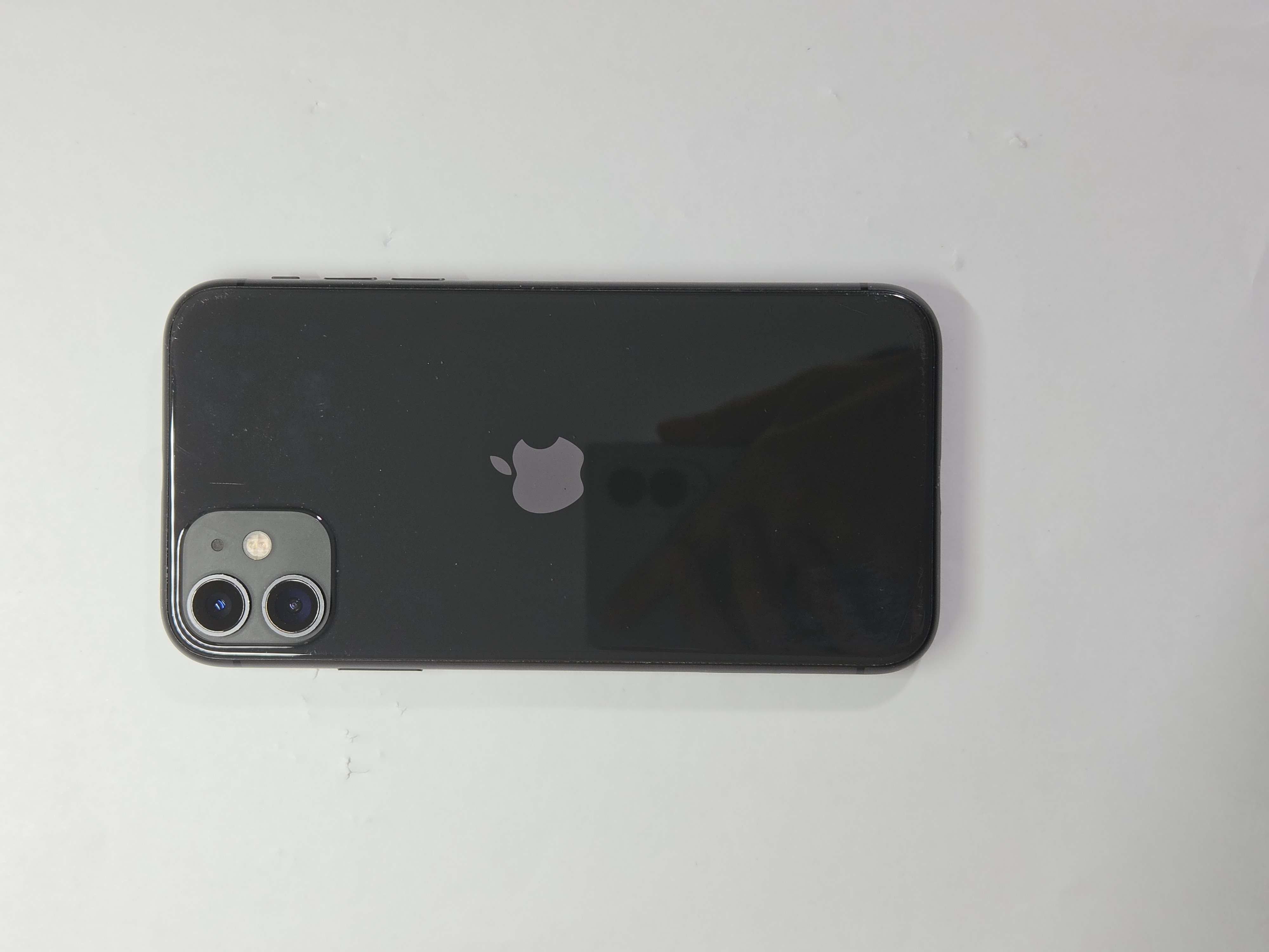 iPhone 11 · Black · 64 GB · Used · Excellent · Battery Health: 99% · Refurbished — photo 1 of 4